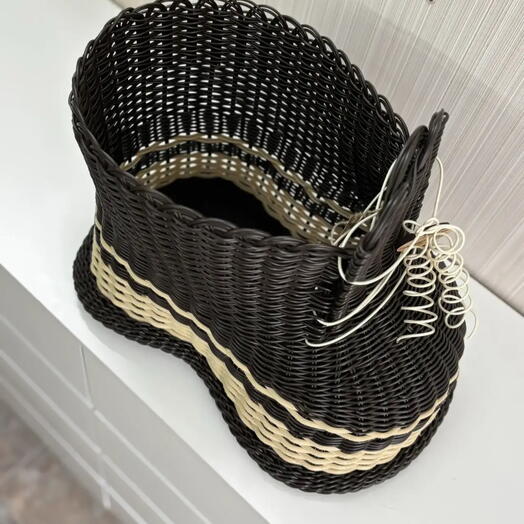 Кашпо башмак коричневый