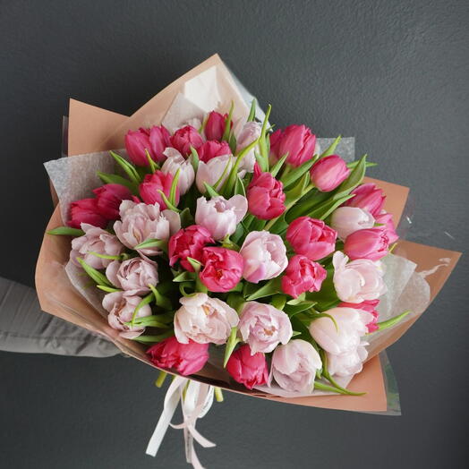 Blend of Pink Tulips