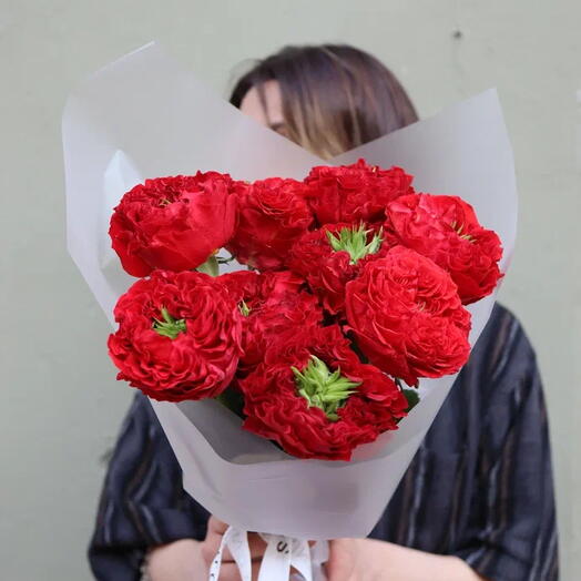 Красные розы букет 9 штук
