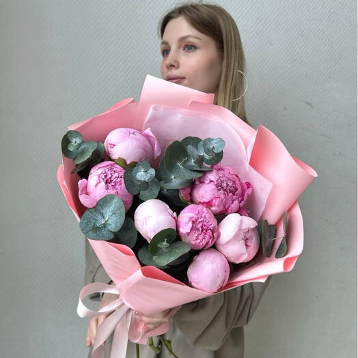 Букет с пионами «Медовый аромат», пион 7шт, эвкалипт, арт 79 Flower Perfect