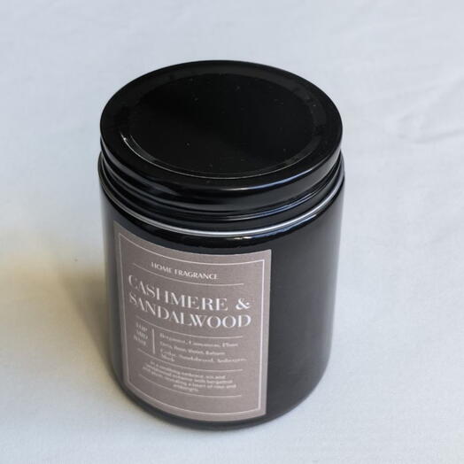 Арома свеча Home Fragrance "Кашемир и сандал"