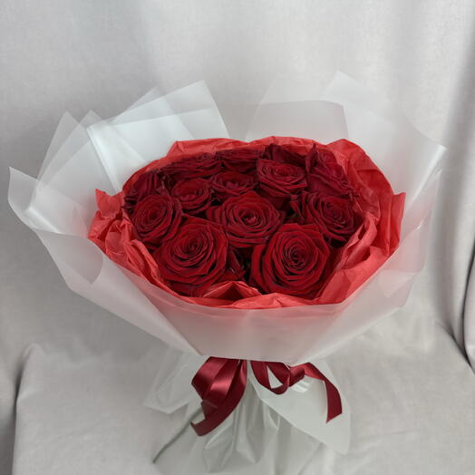 13 красных роз Ред Наоми🌹