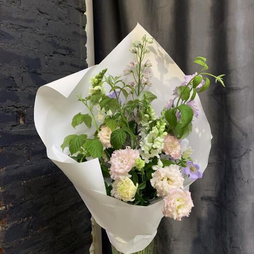 Букет из эустомы и дельфиниума💜🌸