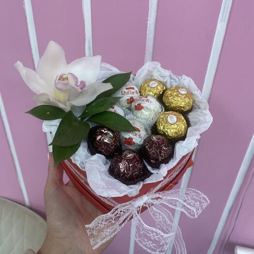 Коробочка сердце с конфетами