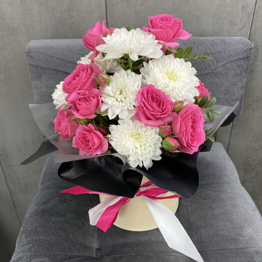 Коробочка с розами🌹 и хризантемой