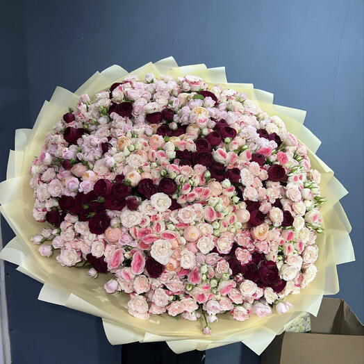 ШИКАРНЫЙ БУКЕТИК ИЗ КУСТОВОЙ РОЗЫ