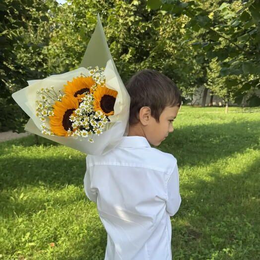 Сборный букет с подсолнухами 🌻