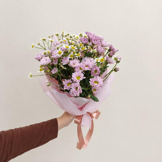 Мини-букет из кустовых хризантем «Сантини»