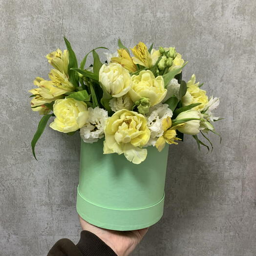 Композиция с тюльпанами 🌷