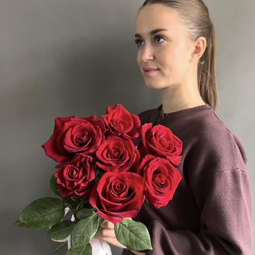 Букет из 7 красных роз