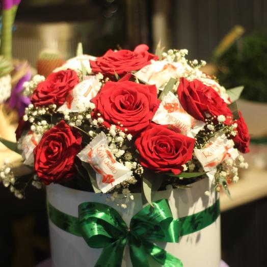 Roses in a hatbox