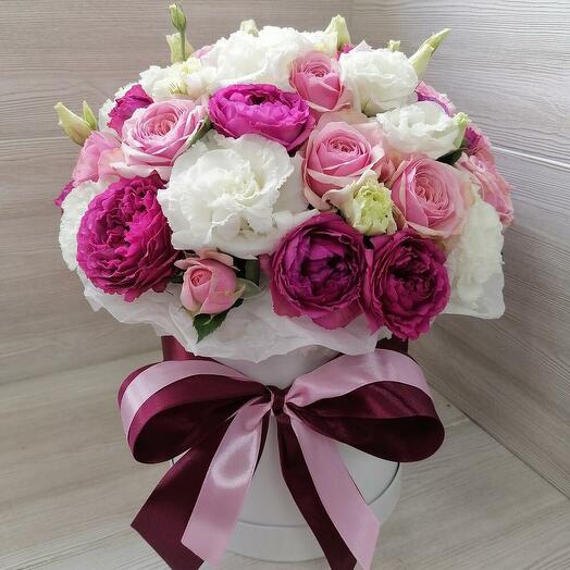 English garden (box with eustoma and peony rose)