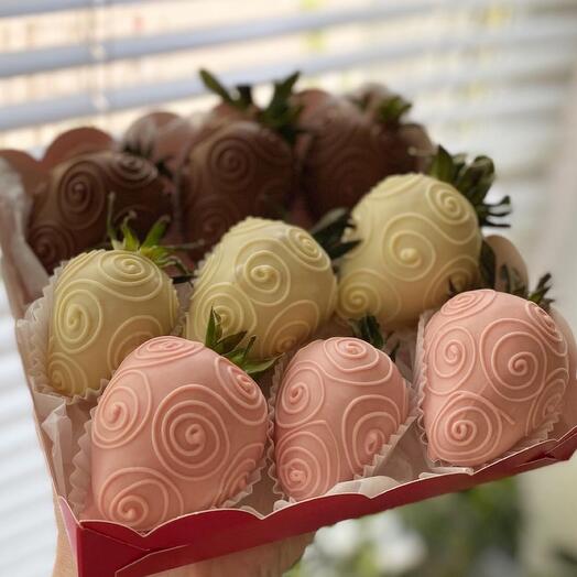 Conjunto de fresas cubiertas de chocolate 9 bayas