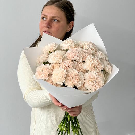 Букет из 25 кремовых гвоздик. Букет 148 Buket in Moscow