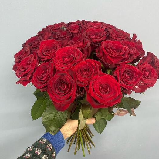 Bouquet of red roses