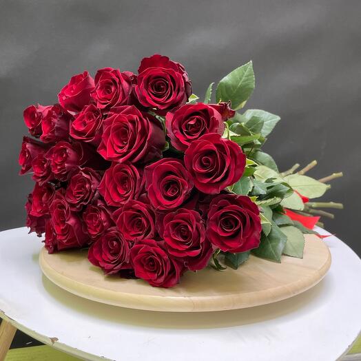 Ramo de 25 rosas ecuatorianas