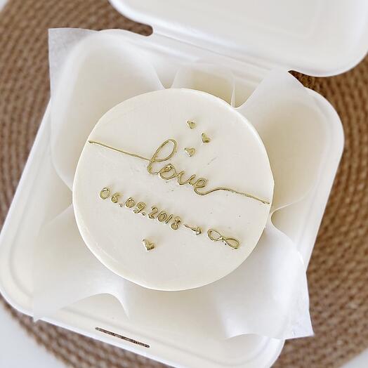 Бенто торт «LOVE»