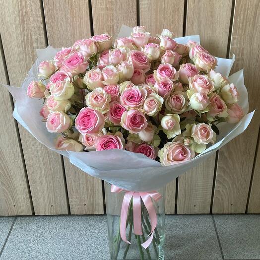 Bouquet of pink bush roses (15 pcs)