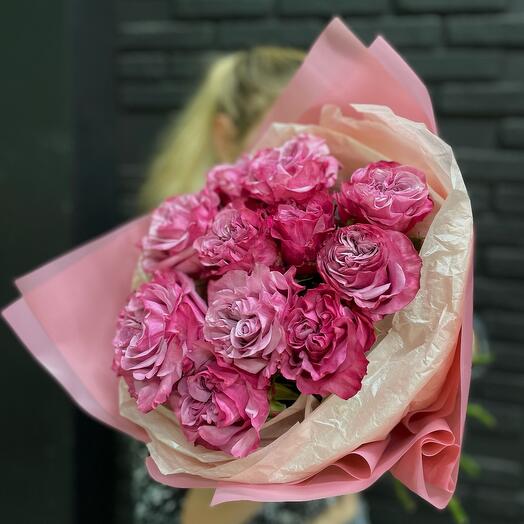 Букет из пионовидной розы