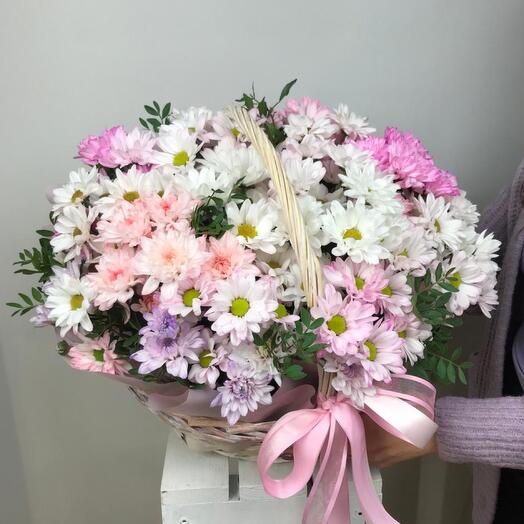 Корзина с Миксом кустовых хризантем