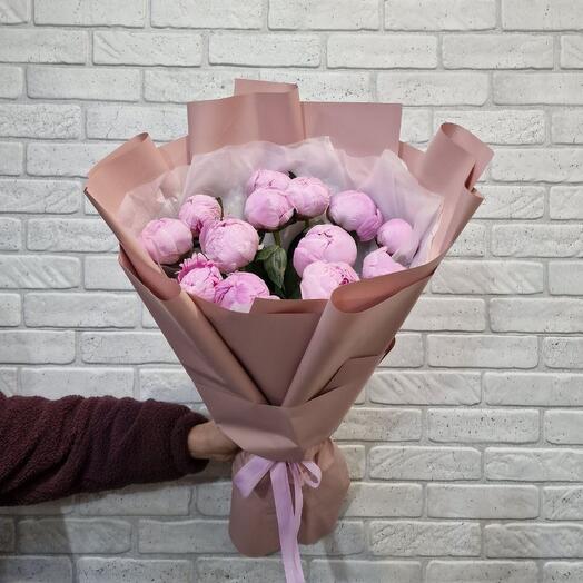 Пионы Сара Бернар