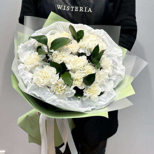 Bouquet of 17 snow-white dianthuses (02010140)