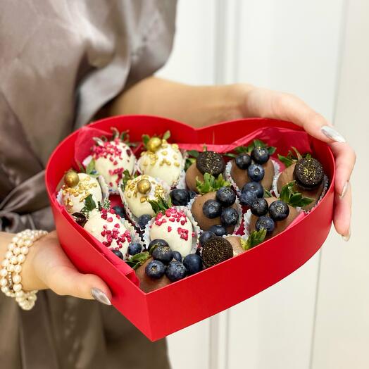 Клубника в шоколаде Подарочный набор размер S (10-12 🍓) на выпускной