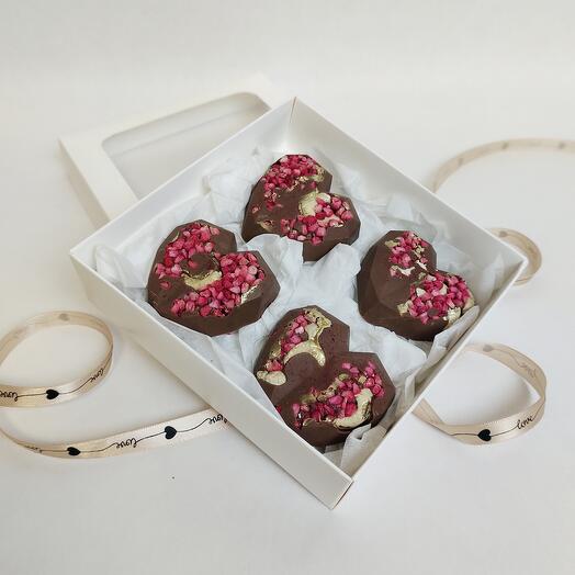 Шоколад ручной работы с сублимированной малиной ️🍫