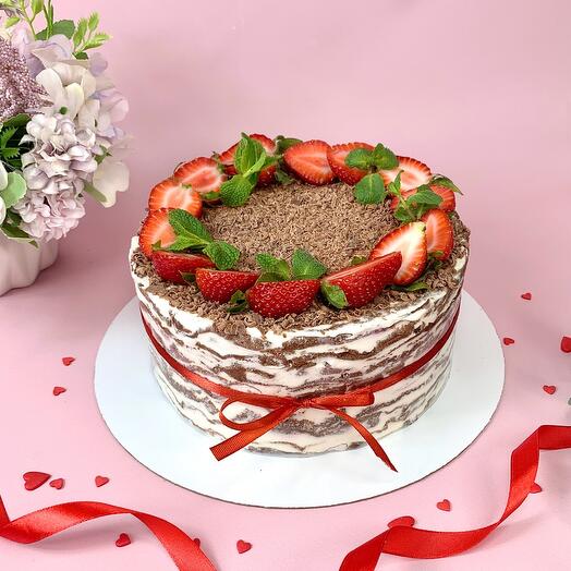 Шоколадный Блинный торт с клубникой и бананом в карамели( 2,1 кг)
