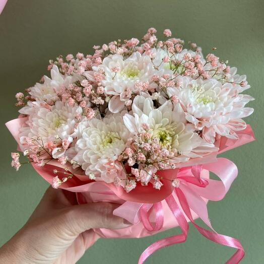 The composition is a compliment of chrysanthemums