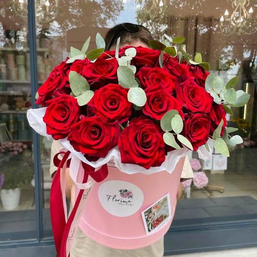 Flowerbox L con rose rosse ed eucalipto