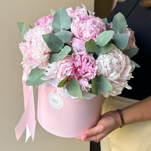 Композиция «Пломбир» из 9 пионов 🌸