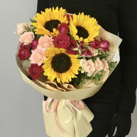 Bouquet with Sunflowers and Roses "Berry Summer" - 1877