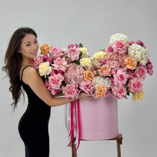 Цветы в коробке