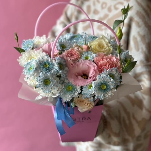 Цветы в коробке