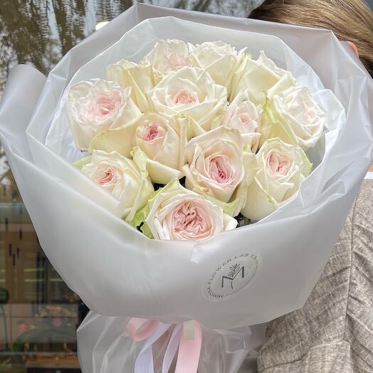 White roses bouquet