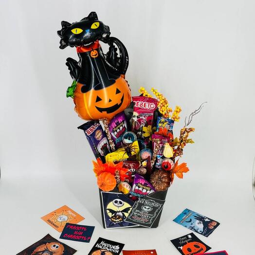 Сладкий подарок с конфетами на Хэллоуин Halloween