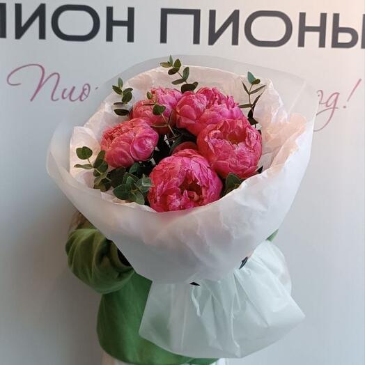 Монобукет из пионов / эвкалипт / Доставка Уфа / Цветы Уфа / Цветы в Уфе