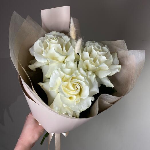 Букет из французских роз для самых утонченных и очаровательных