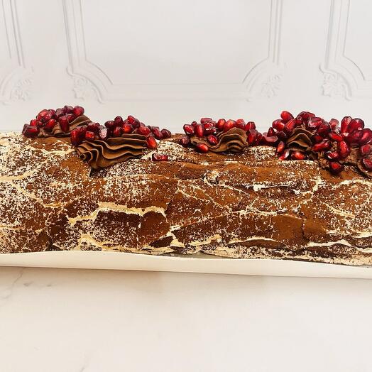 Меренговый рулет "Шоколад - вишня"