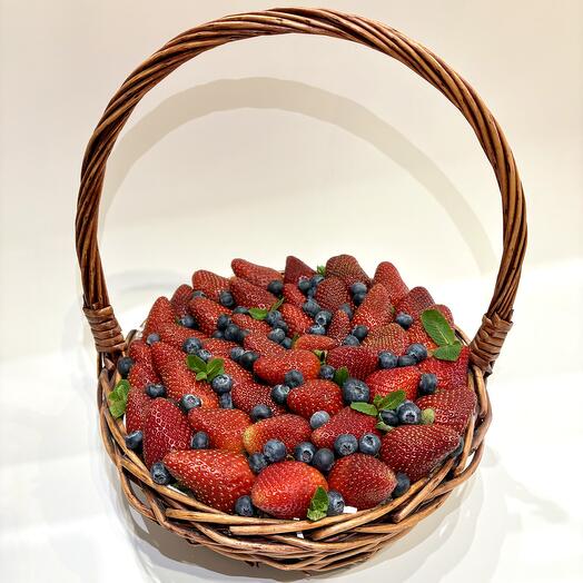 Клубничная поляна 🍓🍓🍓