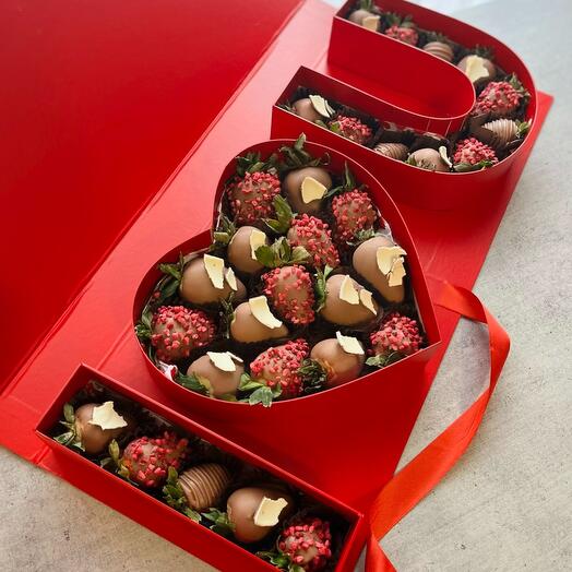 Fresa en Caja de Regalo de chocolate "I love You"