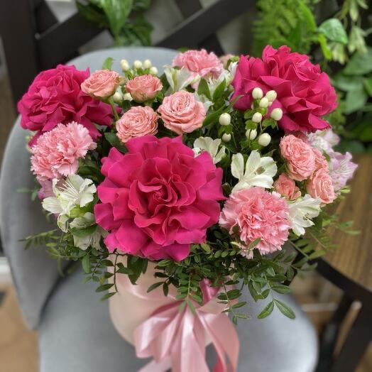 Композиция с ажурными розами