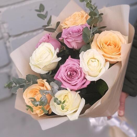 Букет с розами и эвкалиптом 💐💐