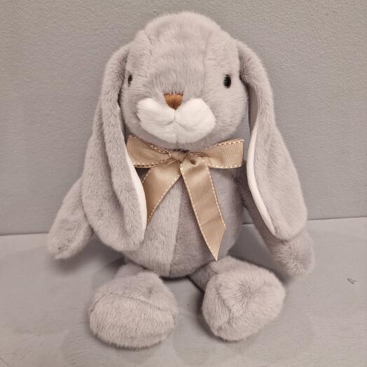 Зайка плюшевый серый с бантом