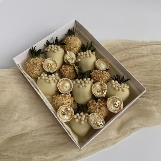 Клубника в шоколаде "Raffaello"