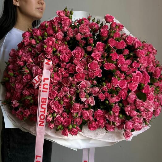Букет "101 кустовых малиновых роз"