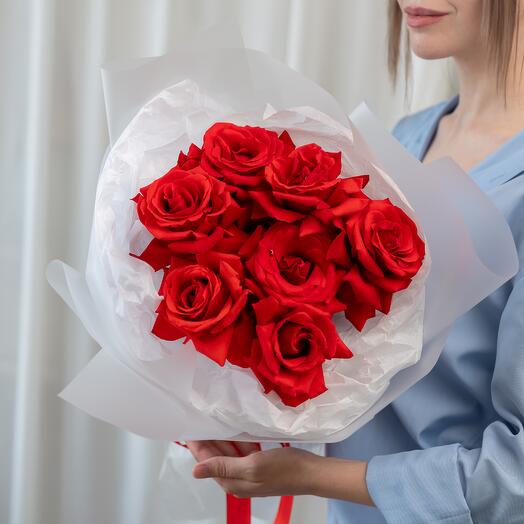 Красные французские розы 7 штук Эксплорер