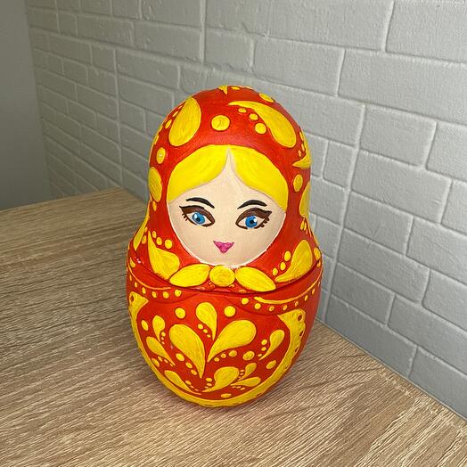 Свеча «Красная матрешка»
