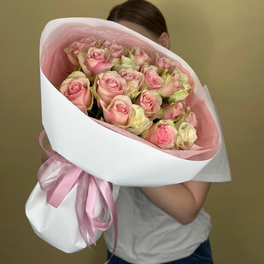 Букет нежных роз Кения